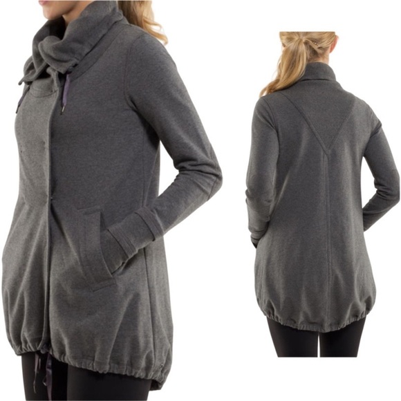 Lululemon Athletica Gray Gratitude Wrap size 4 - Picture 1 of 16